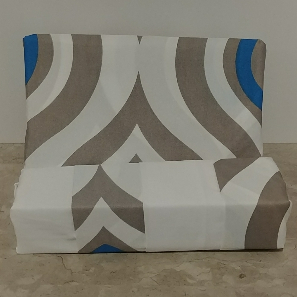 Metropolitan Bamboo Abstract Gray Queen She⦠- Picture 2 of 12